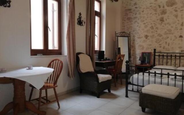 Nakli Traditional Guesthouse