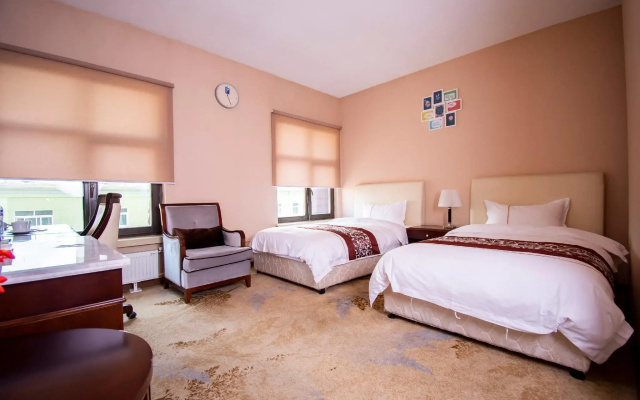 Mika Hotel