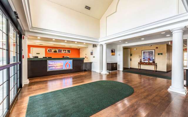 Motel 6 Shreveport, LA