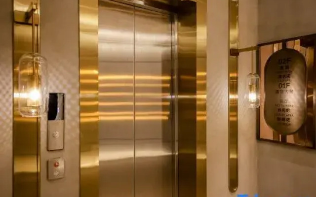 James Joyce Coffetel Hotel (Tianjin Yanke Hospital Haiguangsi Subway Station)