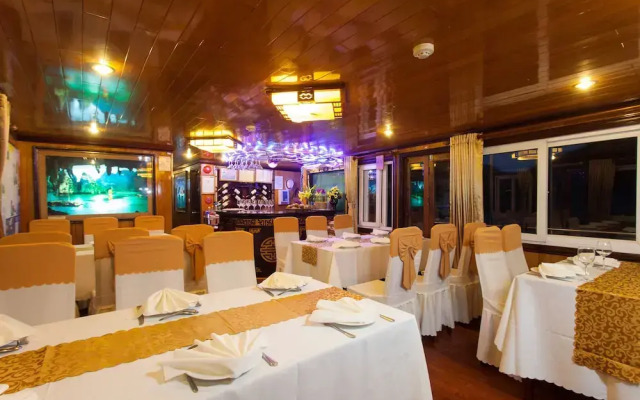 Golden Star Cruise
