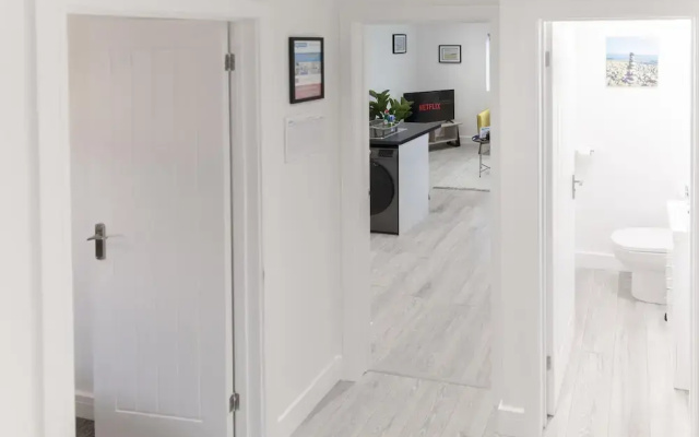 Ocean Side With Free Parking By My Getaways