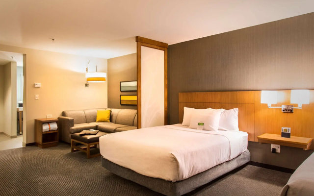 Hyatt Place Charlottesville