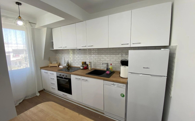 Kostas Duplex