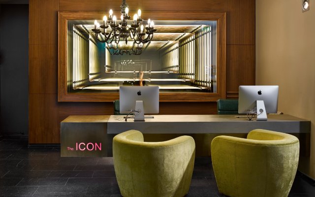 The ICON Hotel & Lounge