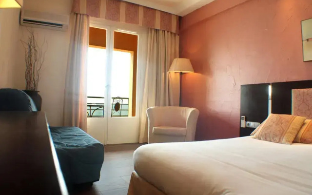 Surplage Hôtel Cavalière