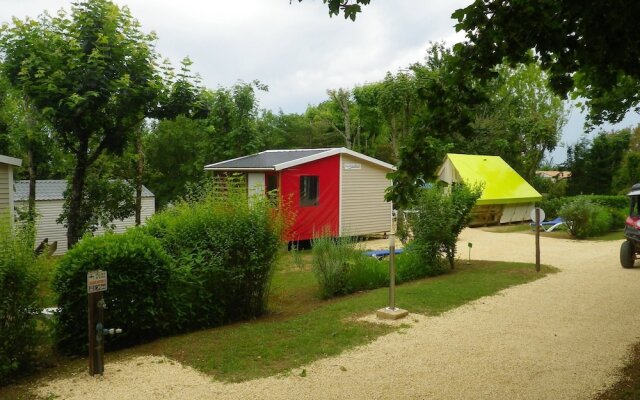 Camping Les Poutiroux - Mobilhome