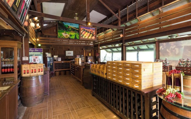 Village Farm & Winery