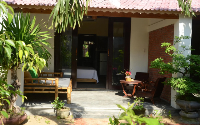 Red Flower Cottages Homestay