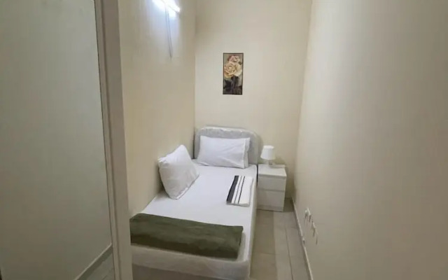 Pharaohs Inn Deira Hostel