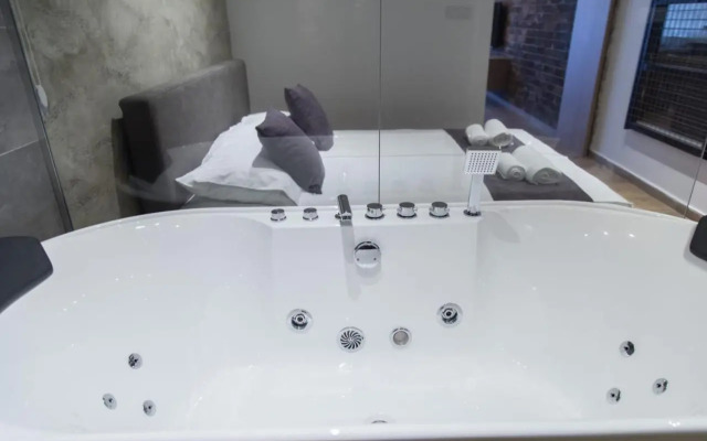 Empire Luxury Apartments