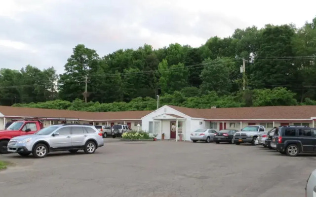 Cortland Motel