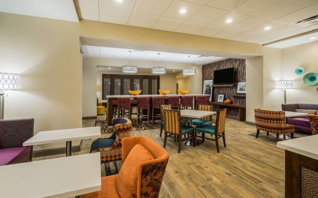 Hampton Inn Newport