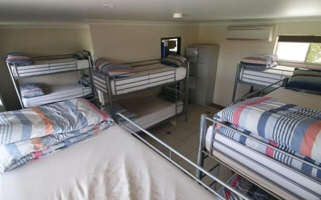 Jump Inn Alice Budget Accommodation