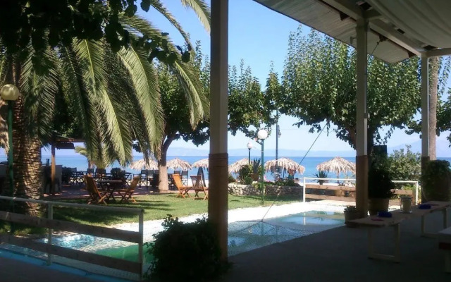 Evoikos beach & resort
