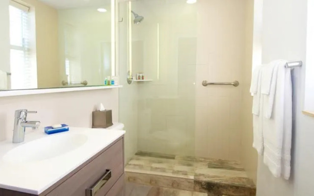 Blue Moon Hotel Autograph Collection