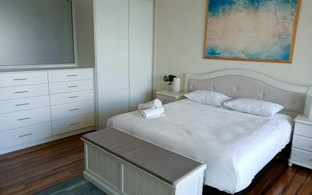 Grand Apartments