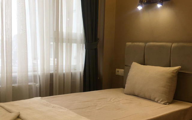 Ulubat Castle Hotel