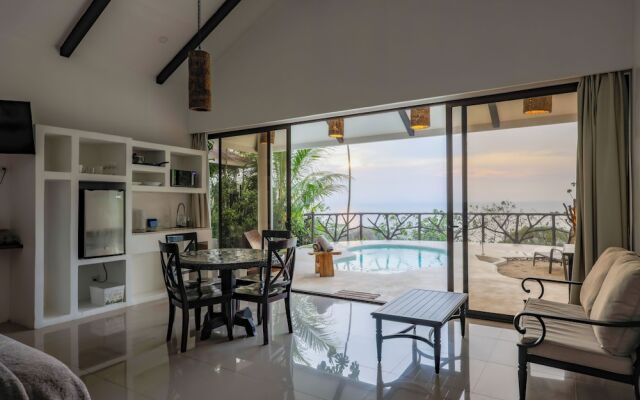 Akua Ocean View Suites