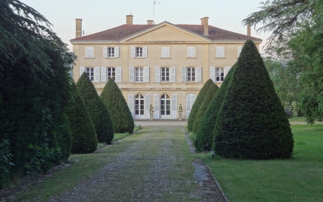 Chateau de Sugny