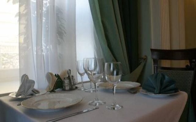 Gloria Hotel