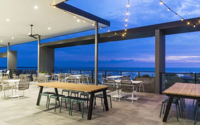 Oaks Cairns Hotel
