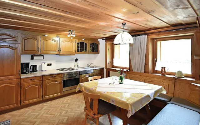 Paradisiacal Apartment in Wieden With Garden