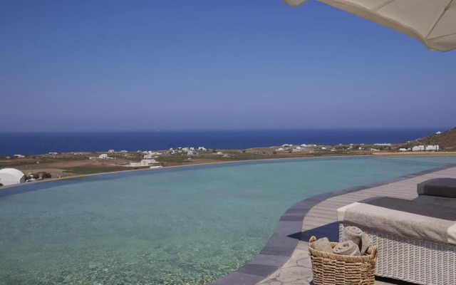 Danae Suites Santorini