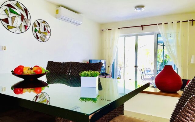 Gorgeous 8 People Villa With Pool Playacar Phase 2