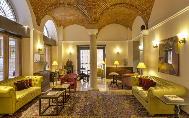 Numa Milan Camperio