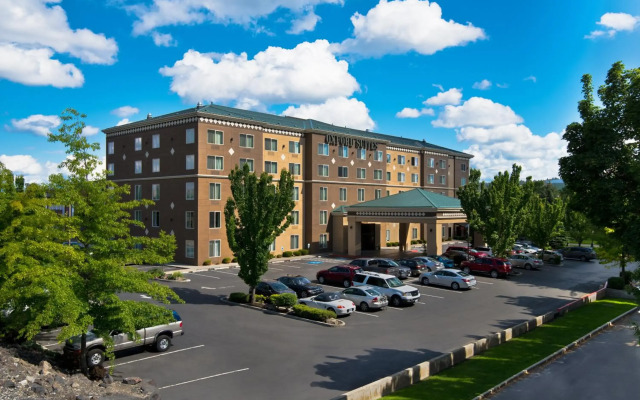 Oxford Suites Downtown Spokane