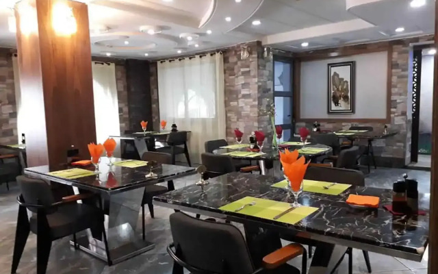 Hotel Ferdi Setif