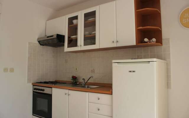 Sea View Apartment Ruza, Sleeps 4