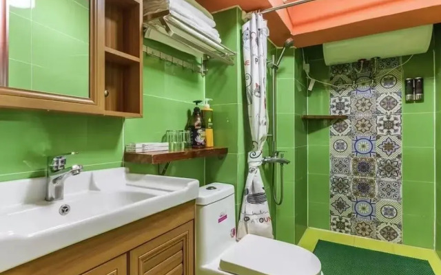Guangzhou He She Art Apartment