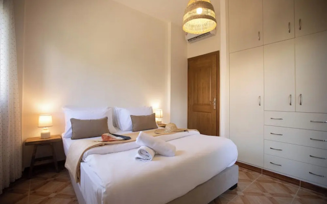 Akl - Chic Apts & Balconies in Batroun