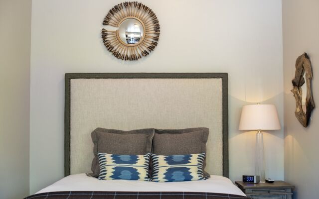 Abode at Penthouse Jackson