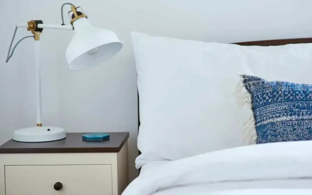 Beautiful 1 Bedroom With Balcony Near Mile End