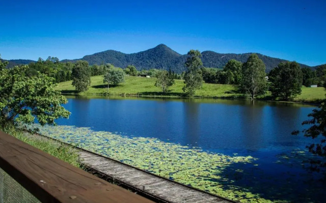 Samford Lakes