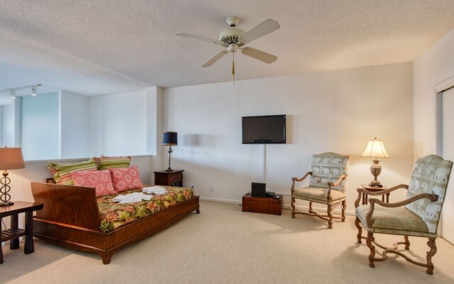 Spinnakers Reach by Vtrips