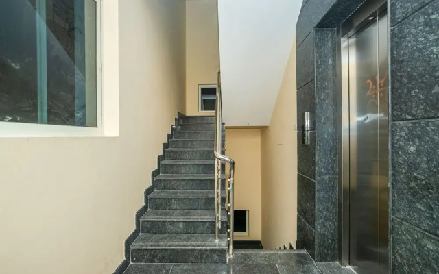 Oyo 28119 Omkar Global Inn