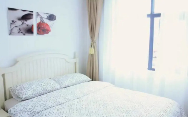 Xinhe Apartment