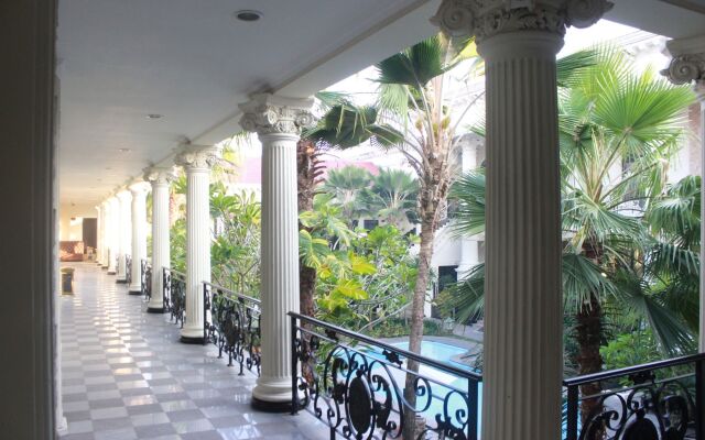 The GRAND PALACE Hotel - YOGYAKARTA