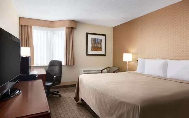 Travelodge by Wyndham Toronto East