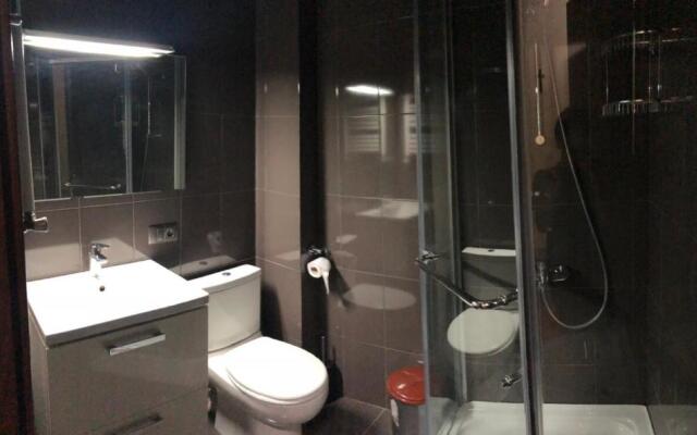 3B Nikolioz Kipshidze Street