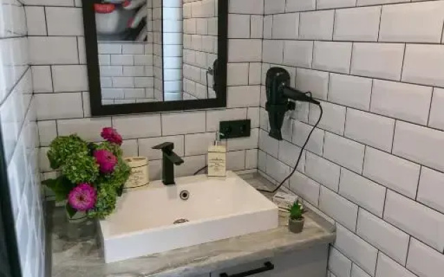 Morshyn Avenue Apartment