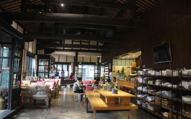 Blossom Hill Fairyland Sichuan