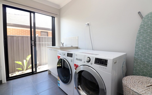Serenity - Rejuvenate Stays – Guest Rooms – Cowes