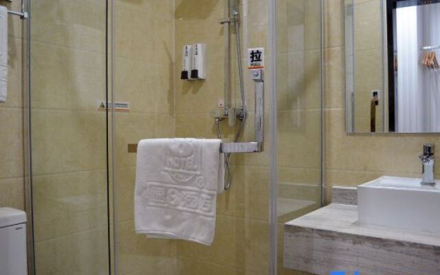 Luoyang Huajian Collection Hotel