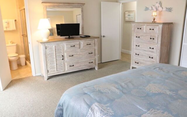 Jamaica Royale - 705 - 2 Br Condo