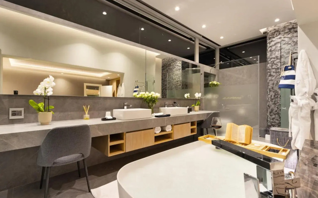 Hollywood Mansion & Spa Camps Bay